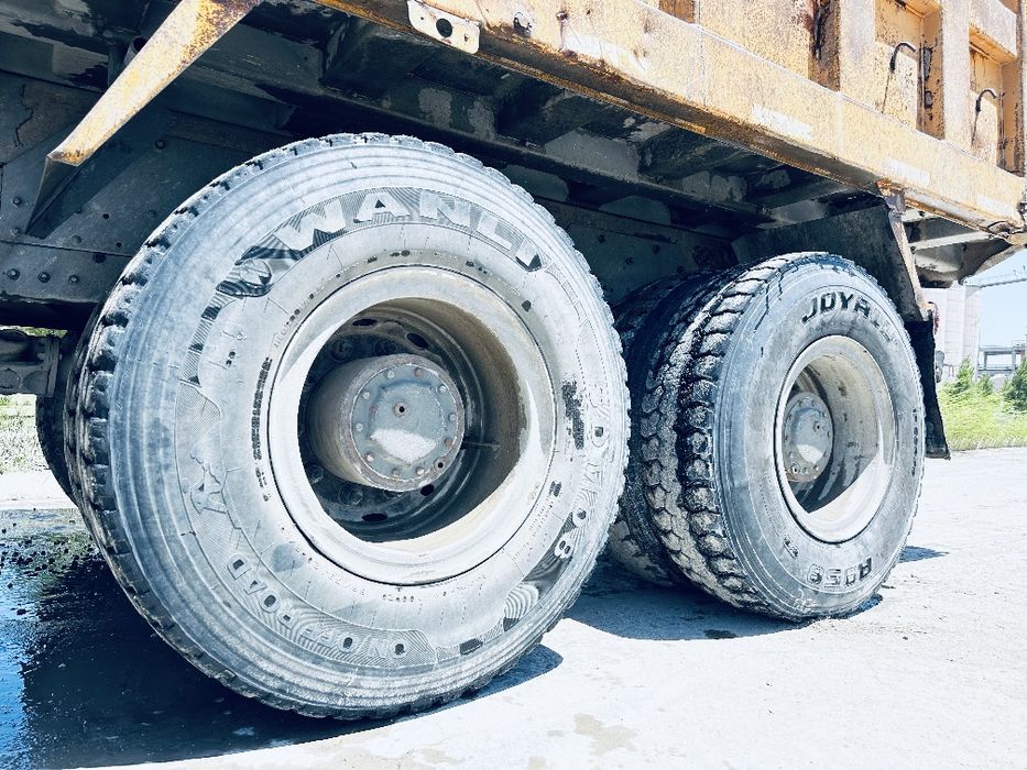 Howo SINOTRUK sotiladi