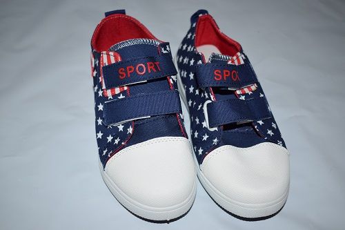 Tenesi baieti cu stelute transp gratuit