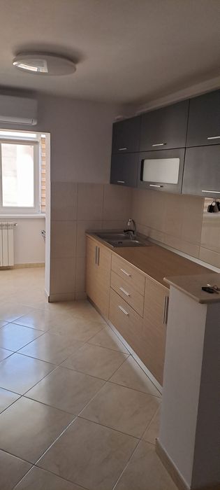 Inchiriez apartament de doua camere