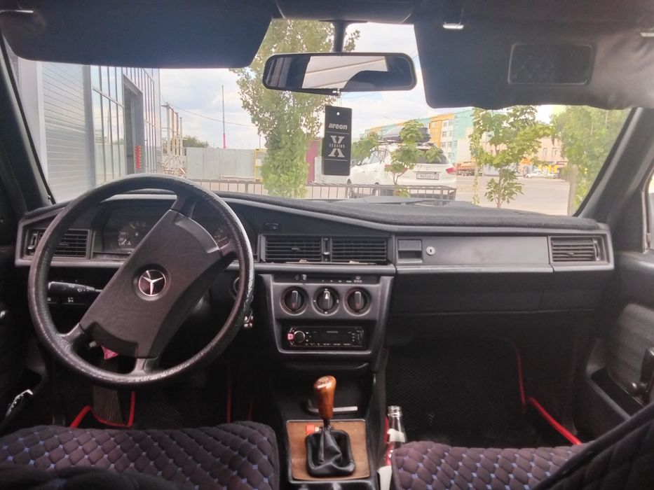 Мерседес Benz 190