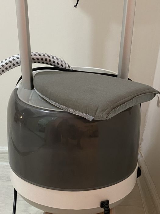 Отпариватель в рабочем состоянии