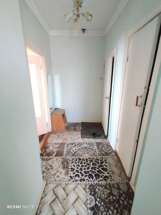 Beruniy metro oldida. 2 xonali kvartira qizlar bn sheriklikka 1 ta qiz