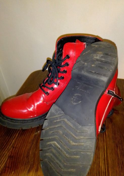 Продавам Обувки  Tamaris