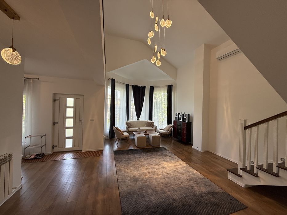 Casa Holboca , centru - langa primarie!