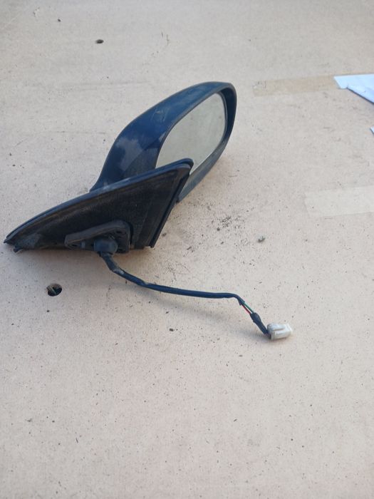 Зеркало Тоета Карина Е