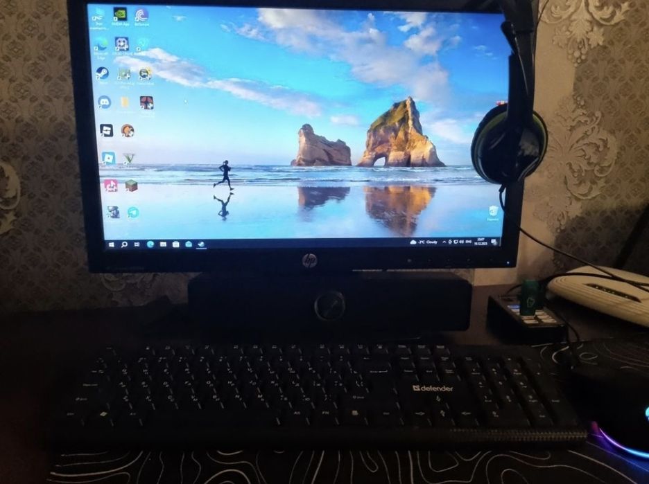 Продам Игровой компьютер среднего класса полный комплект