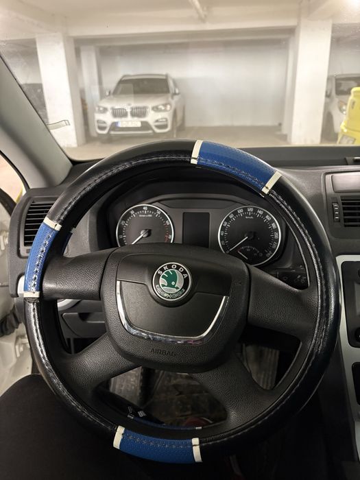 SKODA Octavia 2010 — imagine 5