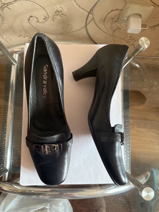 Туфли черные 2 пары