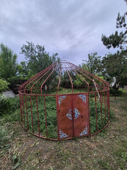 Юрта , киiз уй с накидкой в комплекте