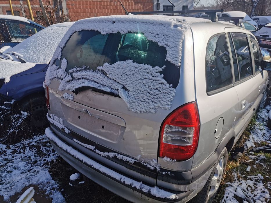 Opel zafiraA din 2004, vând sau dezmembrez