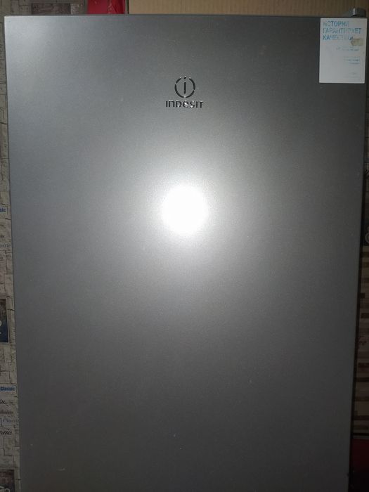 Холодильник Indesit б/у