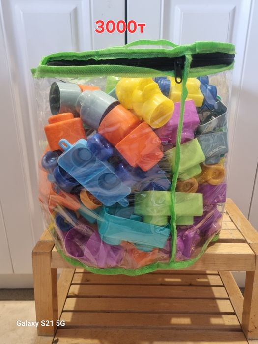 Продам игрушки для мальчика