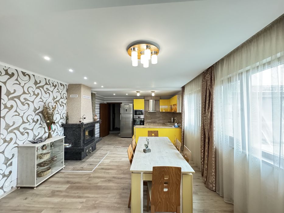 Продава се Къща в Казанлък - 270 кв.м за 943 €/кв.м - Снимка #3