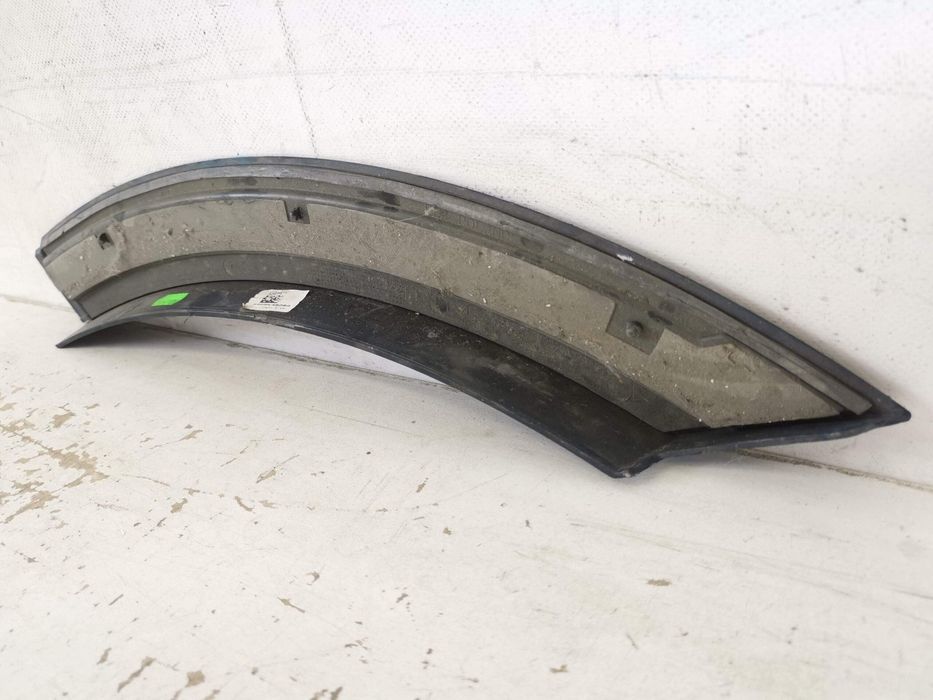 Ауди Кю8 / Audi Q8 1 [ - ] Оригинален заден десен калобран в добро със