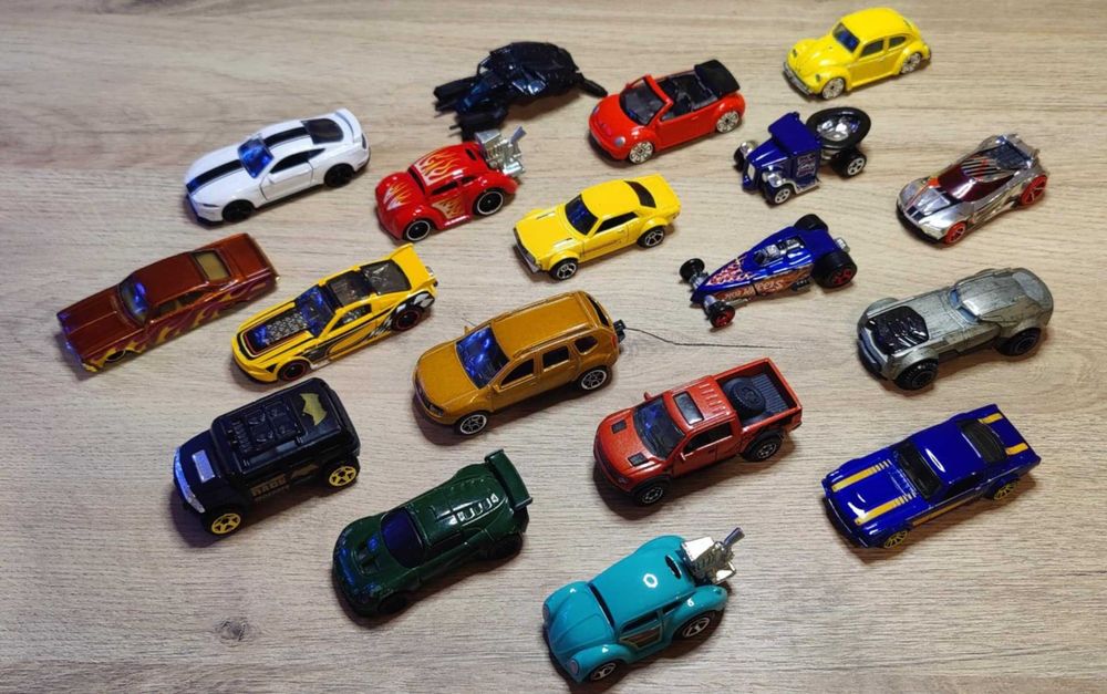 Колички Hot wheels, Matchbox, Majorette и други