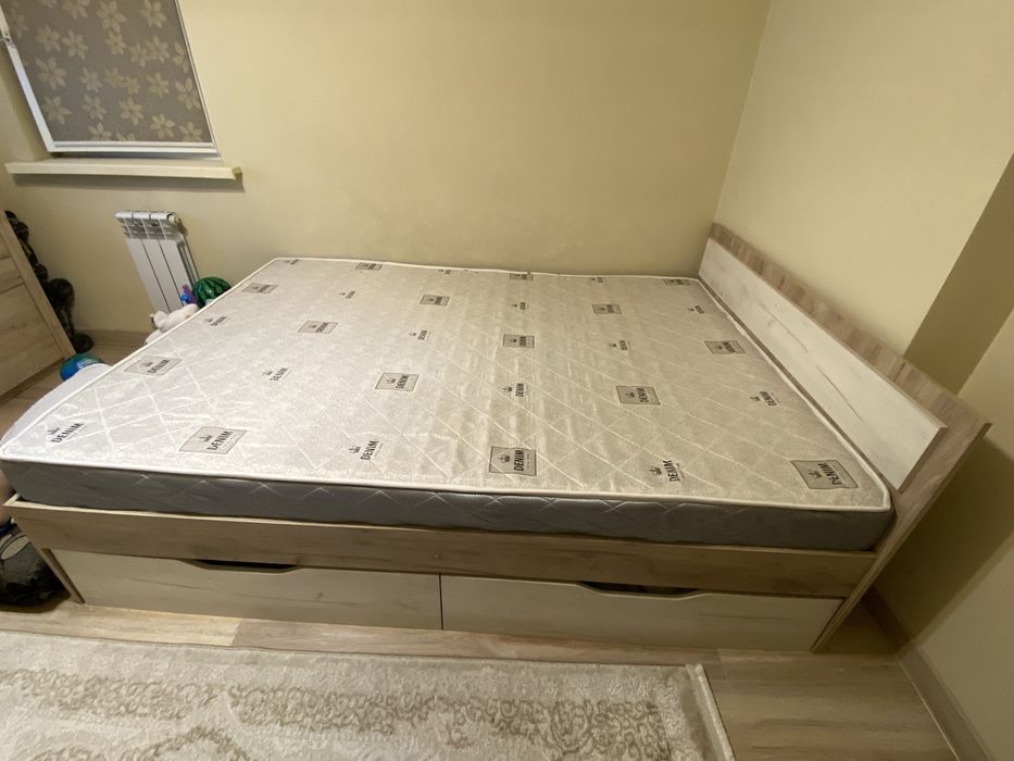 Кровать полуторока