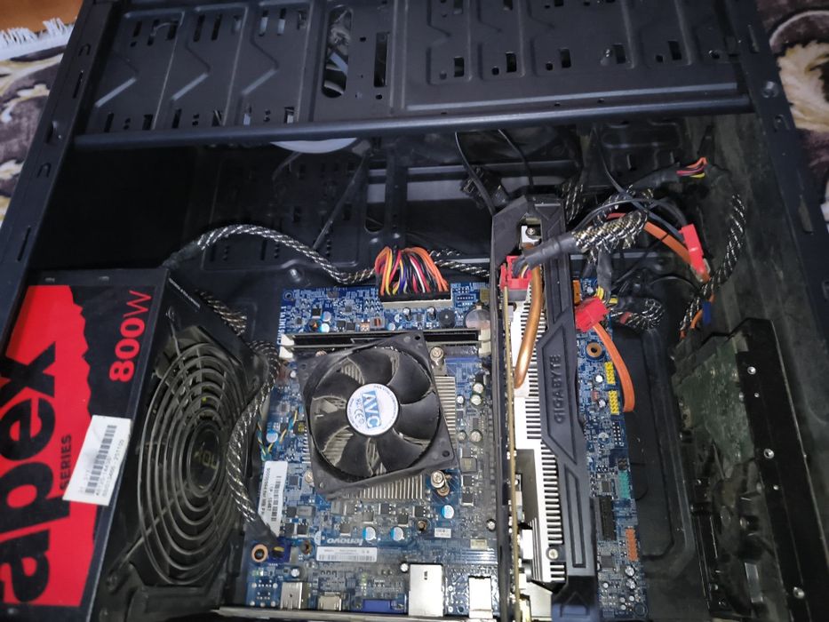 Calculator gaming mid spec+Monitor