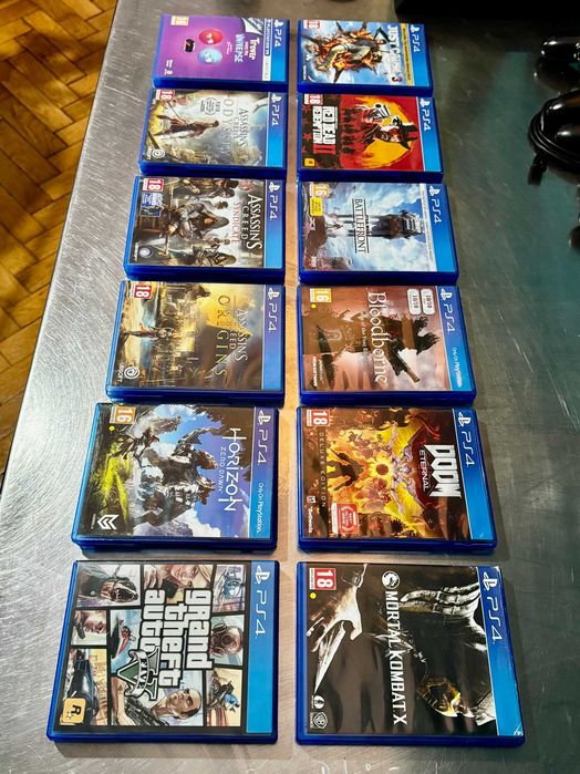 PlayStation 4 1TB + 2 controllere | Funcționează perfect