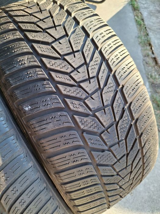 4 Anvelopele de iarnă 225 40 r18 Hankook