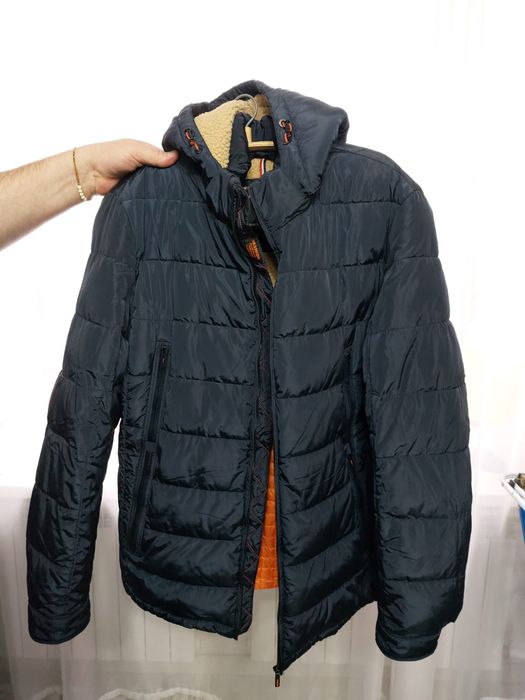 Продам куртку мужскую зимнюю