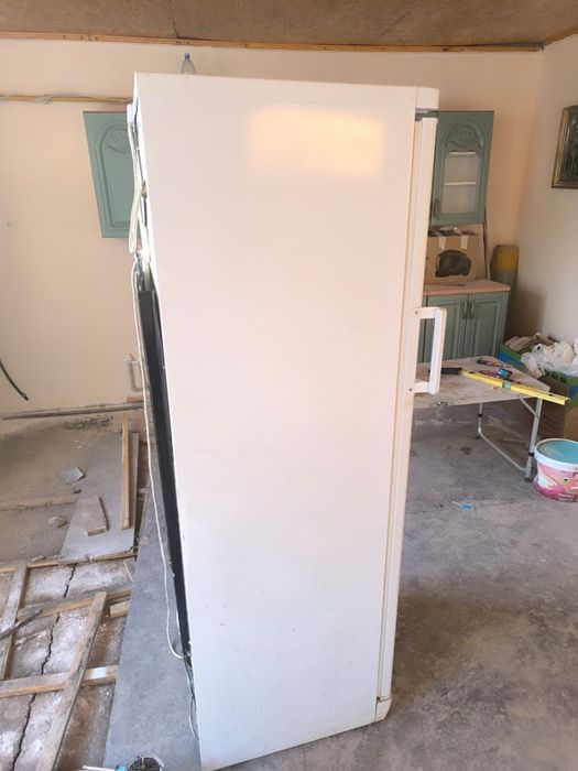 Продам морозильник Индезит