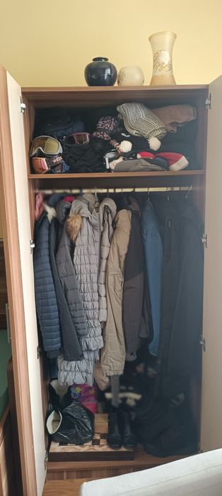 Mobilier cu pat încorporat