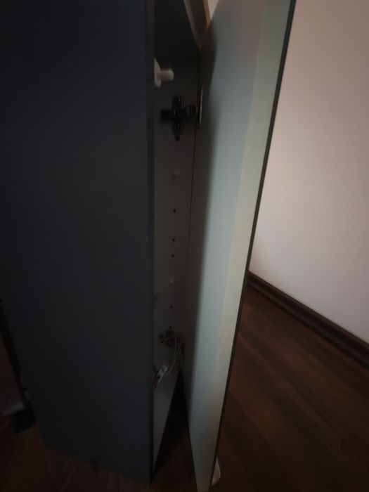 Mobilier baie suspendat modern