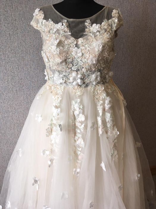 Платье на выпускной вечер