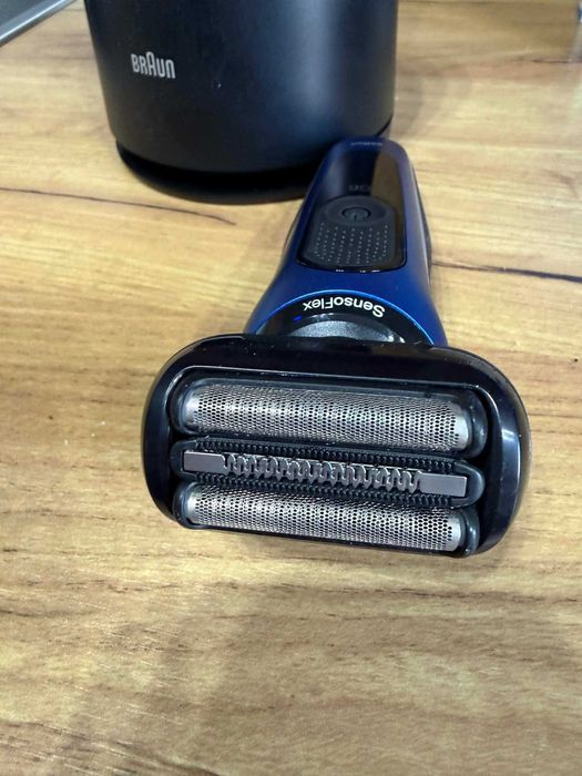 Braun  S6 -60-B7500CC-Електрическа самобръсначка