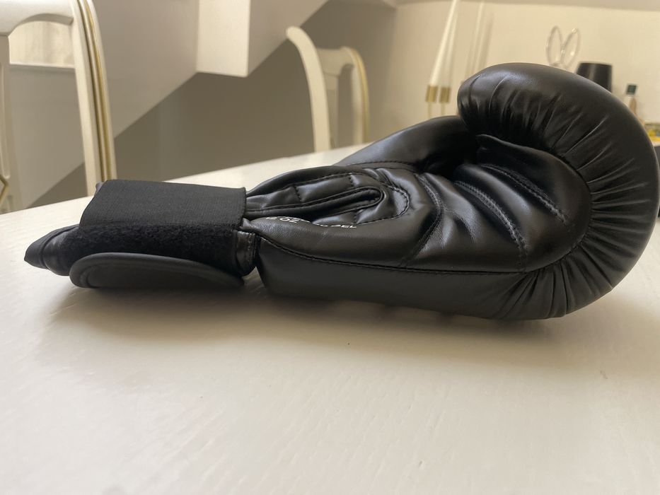 Manusi de box adidas + fashe + saculet