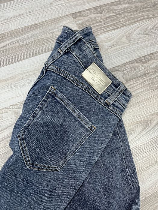 Дамски дънки с широки крачоли