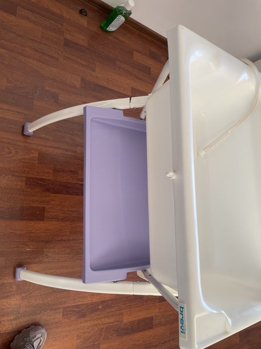 Cadru cu cadita si masa de schimbat/infasat