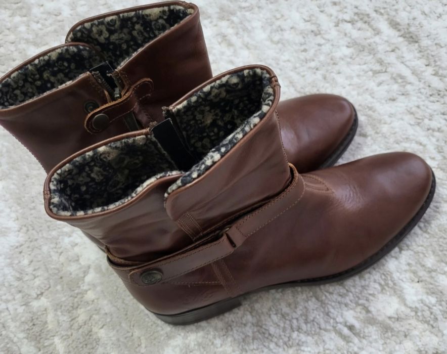 Cizme toamna-iarna din piele naturala, marime 37, brand Primigi