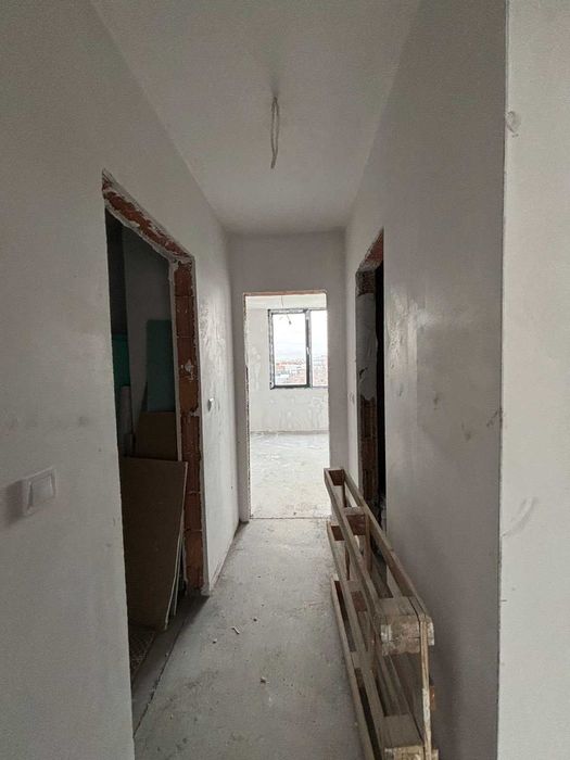 Продава се Четиристаен апартамент в Пловдив, Остромила - 180 кв.м за 666 €/кв.м - Снимка #13