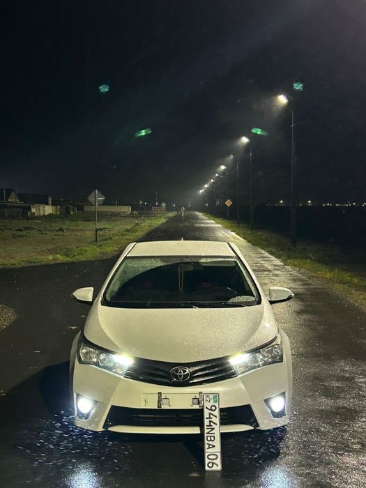 Toyota Corolla 2015