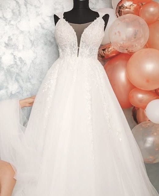 Vand rochie de mireasa