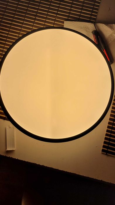 Plafoniera led cu telecomanda