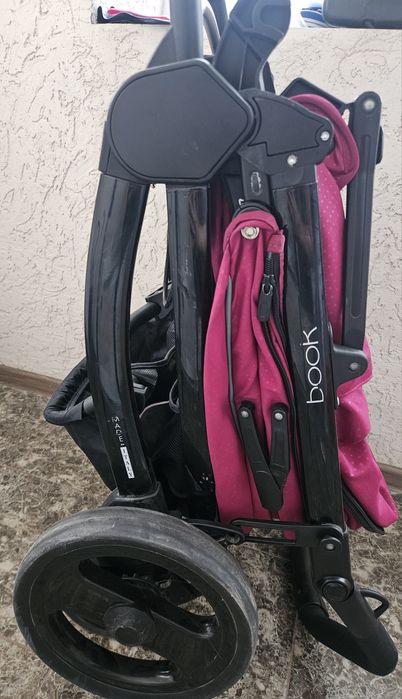 Продам коляску Peg-perego book