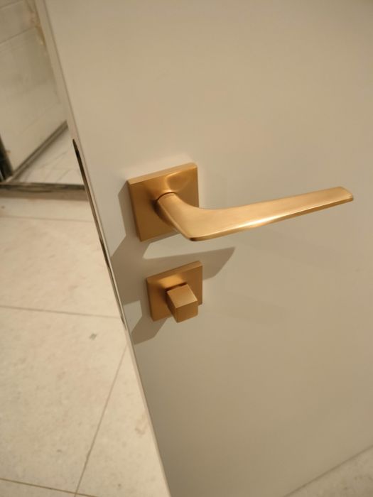 Установка дверей