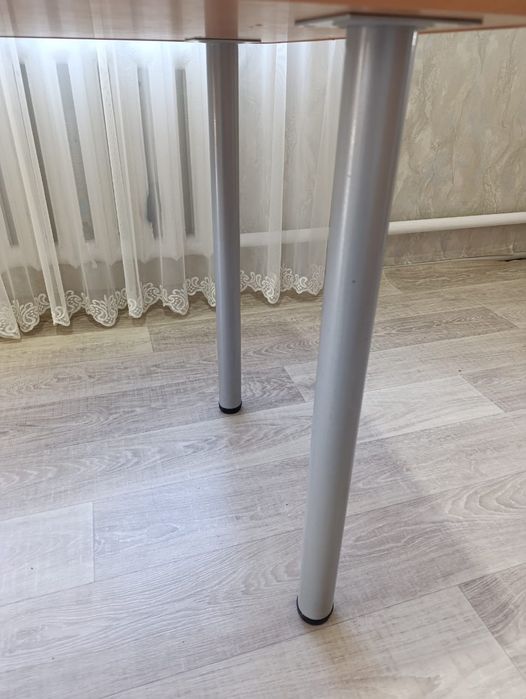 Продам кухонный стол