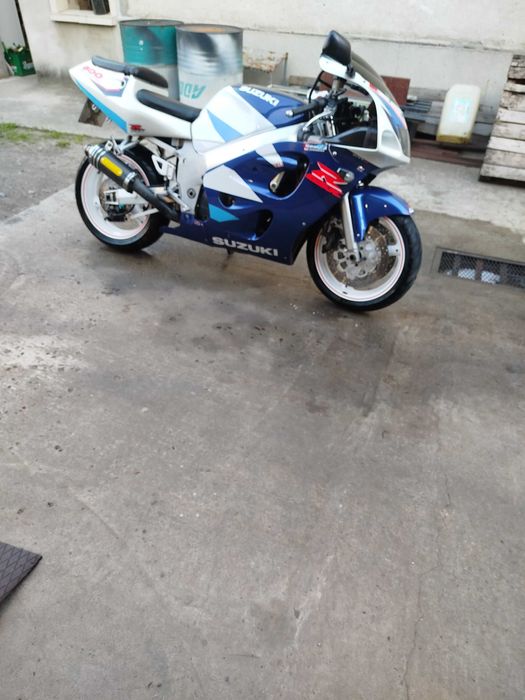 Пистов Мотор  Suzuki