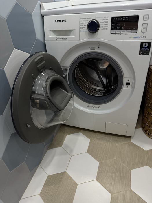 Продам стиральную машину