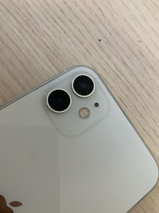 Айфон 11 обменаю