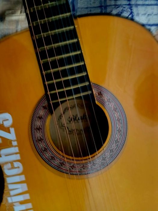 Classik gitara 39