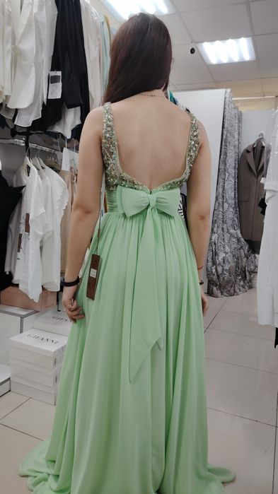 Вечерняя платье.