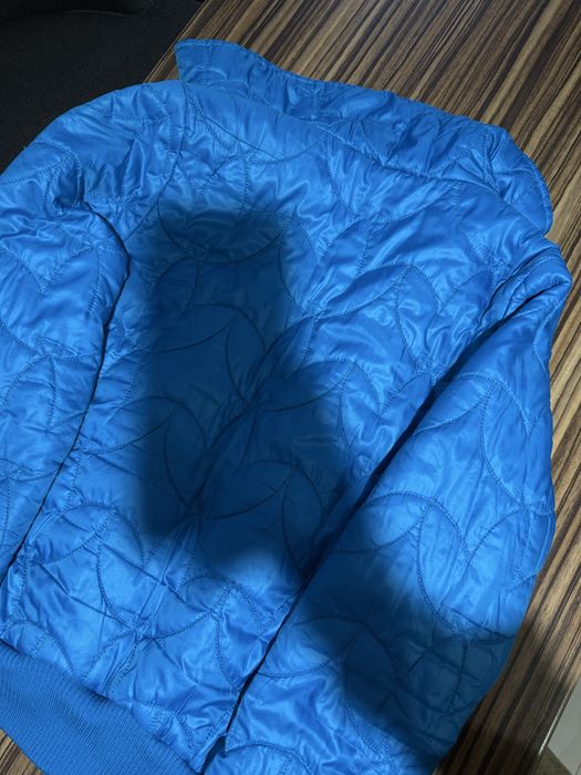 Дамско преходно яке Adidas, размер 36, почти ново