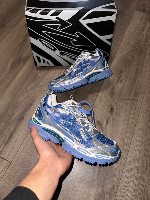 Off White Be Right Back