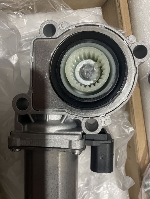 Motor motoras cutie transfer modul Bmw X3 E83 X5 E53 E70 X6 E70 m57