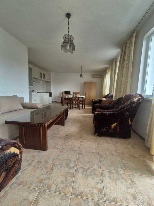 3 стаен до Медицински университет Варна