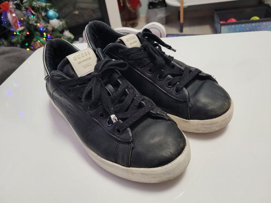 Кецове Guess черни и бели